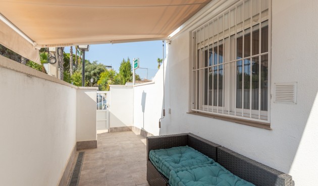 Resale - Bungalow -
Torrevieja - Costa Blanca