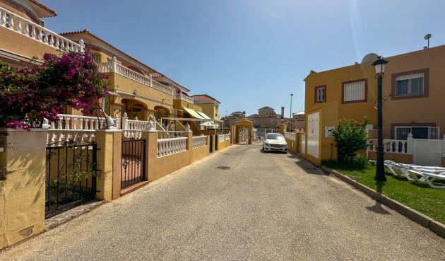 Resale - Town House -
Orihuela Costa - Costa Blanca
