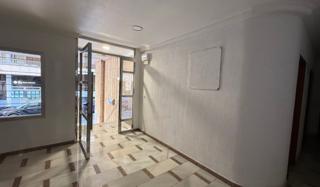 Resale - Apartment -
Torrevieja - Costa Blanca