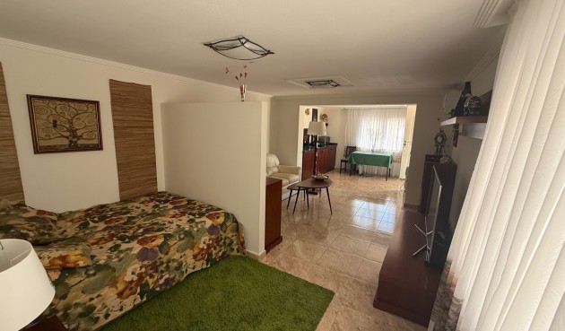 Resale - Villa -
Torrevieja - Costa Blanca