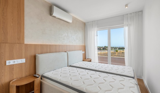 Resale - Penthouse -
Punta Prima - Costa Blanca