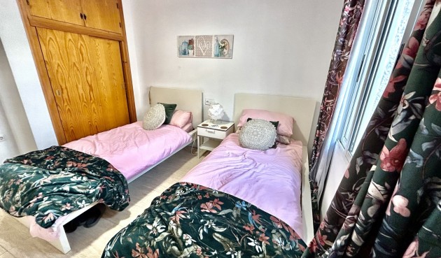 Resale - Bungalow -
Villamartin - Costa Blanca