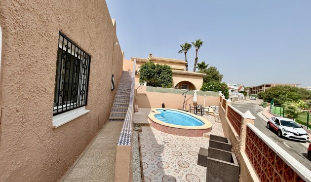 Resale - Bungalow -
Villamartin - Costa Blanca
