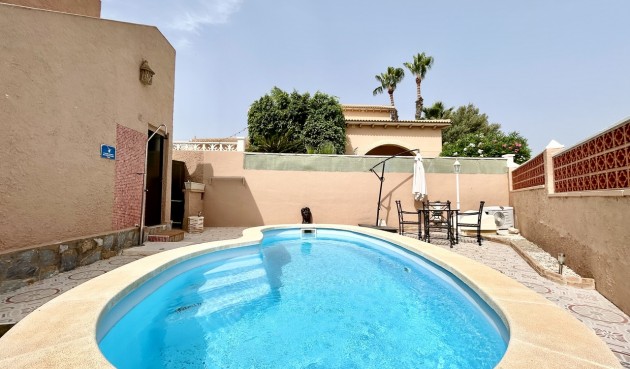 Resale - Bungalow -
Villamartin - Costa Blanca