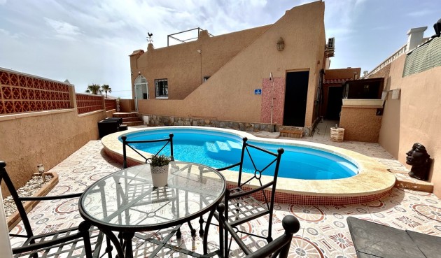 Resale - Bungalow -
Villamartin - Costa Blanca