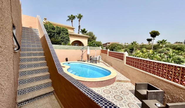 Resale - Bungalow -
Villamartin - Costa Blanca