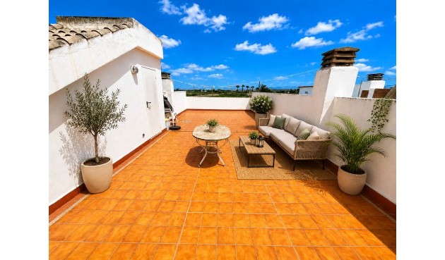 Resale - Duplex -
Daya Nueva - Costa Blanca