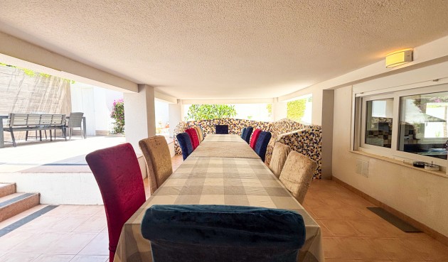 Resale - Villa -
Dehesa de Campoamor - Costa Blanca