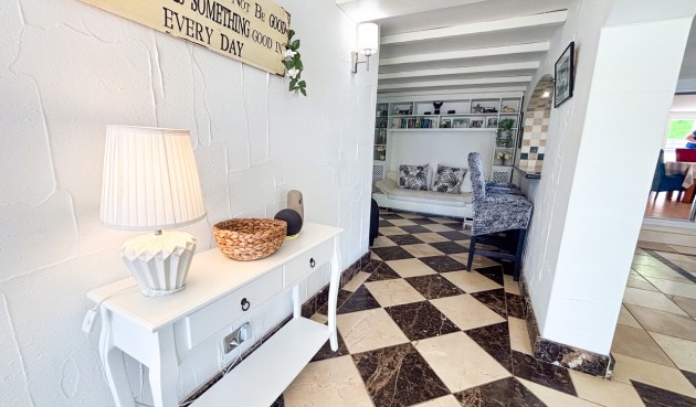 Resale - Villa -
Dehesa de Campoamor - Costa Blanca