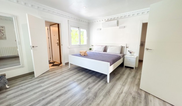 Resale - Villa -
Dehesa de Campoamor - Costa Blanca