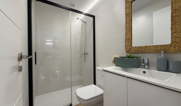 Resale - Apartment -
Torrevieja - Punta Prima