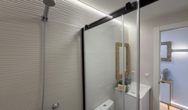 Resale - Apartment -
Torrevieja - Punta Prima