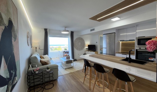 Resale - Apartment -
Torrevieja - Punta Prima