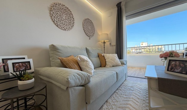Resale - Apartment -
Torrevieja - Punta Prima
