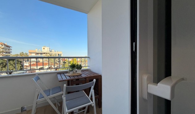 Resale - Apartment -
Torrevieja - Punta Prima