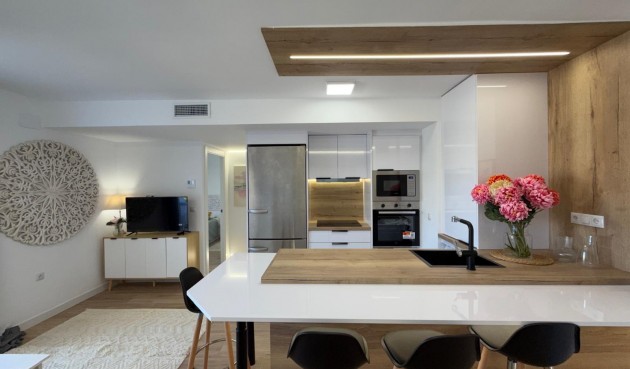 Resale - Apartment -
Torrevieja - Punta Prima