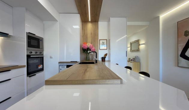 Resale - Apartment -
Torrevieja - Punta Prima
