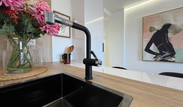 Resale - Apartment -
Torrevieja - Punta Prima