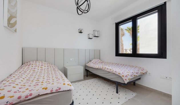 Återförsäljning - Villa -
Guardamar del Segura - El Raso