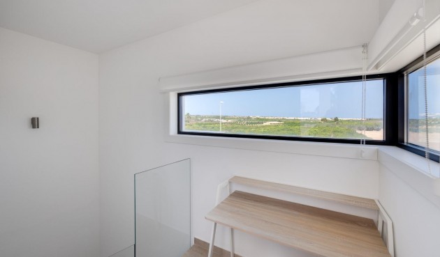Återförsäljning - Villa -
Guardamar del Segura - El Raso
