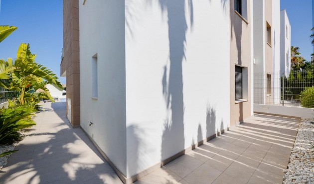 Återförsäljning - Villa -
Guardamar del Segura - El Raso