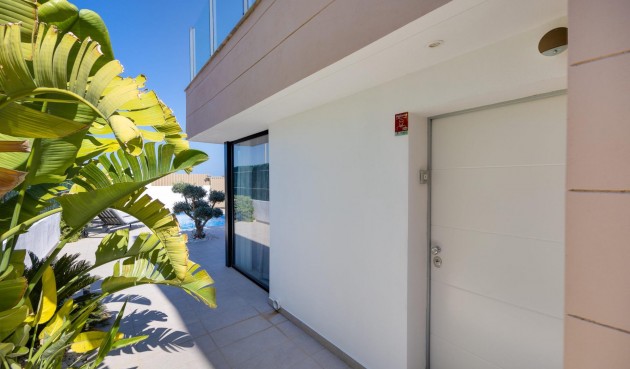 Återförsäljning - Villa -
Guardamar del Segura - El Raso