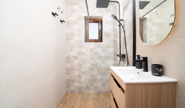 Resale - Apartment -
Torrevieja - aguas nuevas