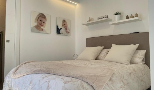 Reventa - Villa -
Roldan - Torre Pachecco