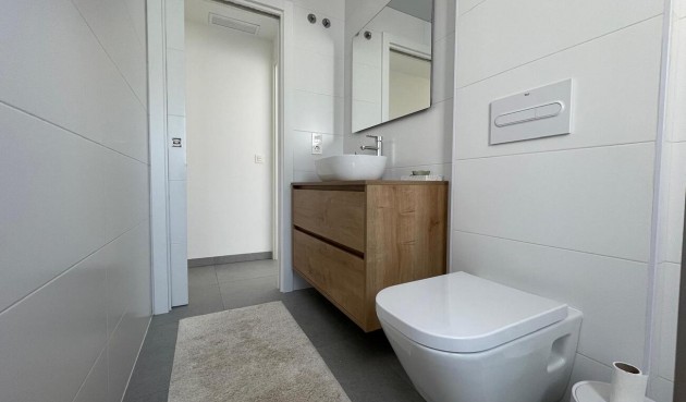 Reventa - Villa -
Roldan - Torre Pachecco