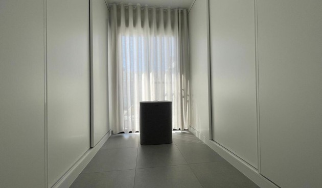 Reventa - Villa -
Roldan - Torre Pachecco