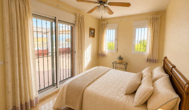 Resale - Villa -
El Carmoli - Costa Calida