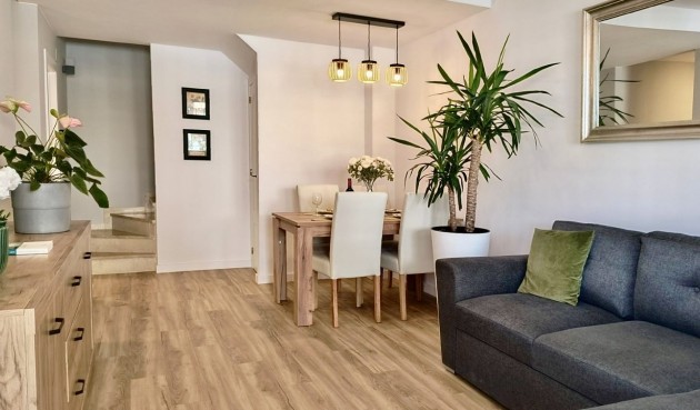 Återförsäljning - Town House -
Los Altos - Costa Blanca