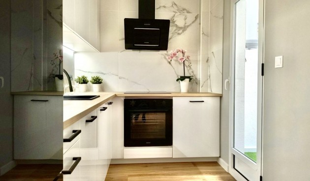 Återförsäljning - Town House -
Los Altos - Costa Blanca