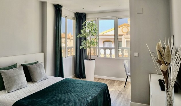 Återförsäljning - Town House -
Los Altos - Costa Blanca