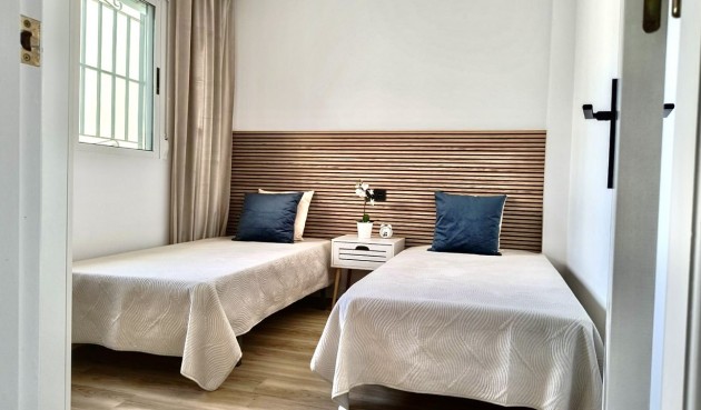 Återförsäljning - Town House -
Los Altos - Costa Blanca