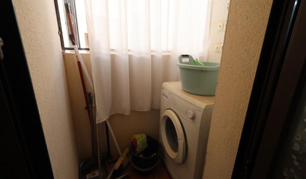 Resale - Bungalow -
Torrevieja - Costa Blanca