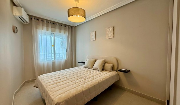 Resale - Apartment -
Torrevieja - Playa del Cura