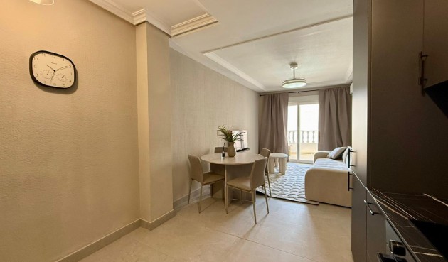 Resale - Apartment -
Torrevieja - Playa del Cura