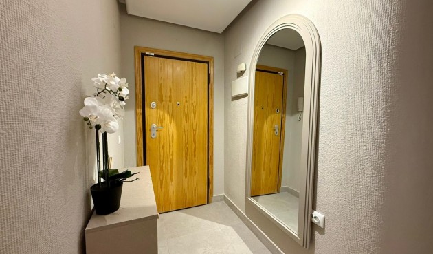 Resale - Apartment -
Torrevieja - Playa del Cura