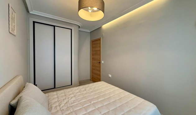 Resale - Apartment -
Torrevieja - Playa del Cura