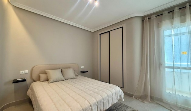 Resale - Apartment -
Torrevieja - Playa del Cura