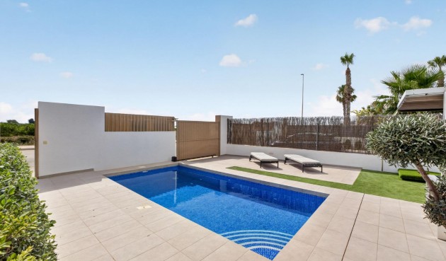 Återförsäljning - Villa -
Guardamar del Segura - El Raso