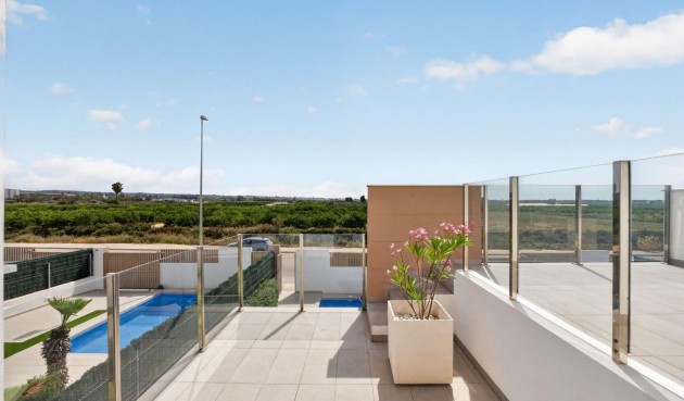 Återförsäljning - Villa -
Guardamar del Segura - El Raso