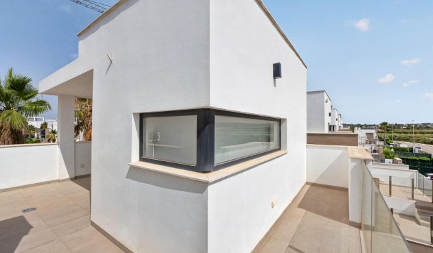 Återförsäljning - Villa -
Guardamar del Segura - El Raso