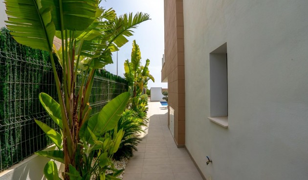 Återförsäljning - Villa -
Guardamar del Segura - El Raso
