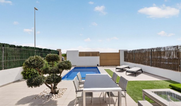 Återförsäljning - Villa -
Guardamar del Segura - El Raso