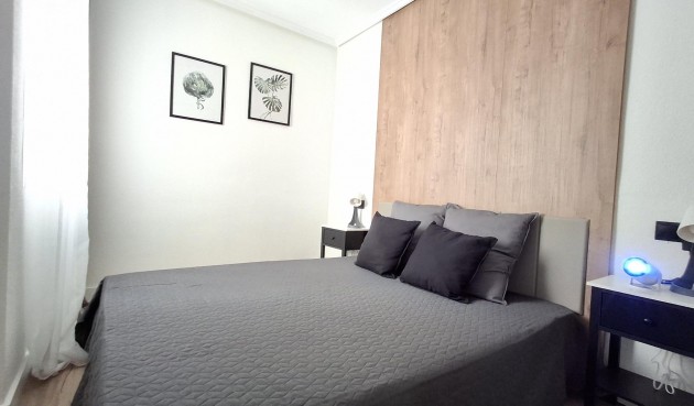 Resale - Apartment -
Torrevieja - Estacion De Autobuses