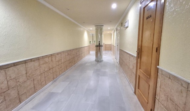 Resale - Apartment -
Torrevieja - Estacion De Autobuses