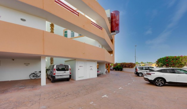 Resale - Apartment -
Orihuela Costa - Playa Flamenca