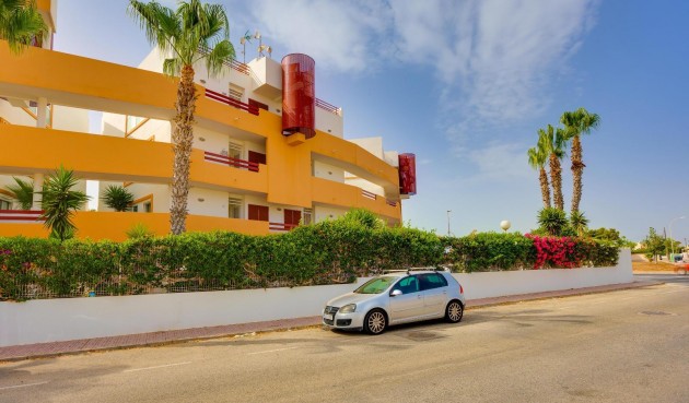 Resale - Apartment -
Orihuela Costa - Playa Flamenca